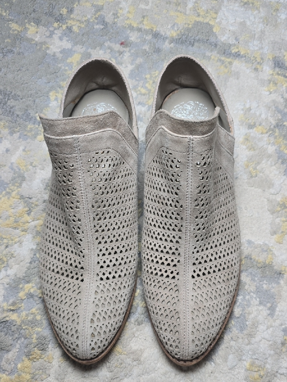 Vince Camuto Cinny's Perforated Taupe Suede Booties Women's Size 7 - Picture 11 of 11